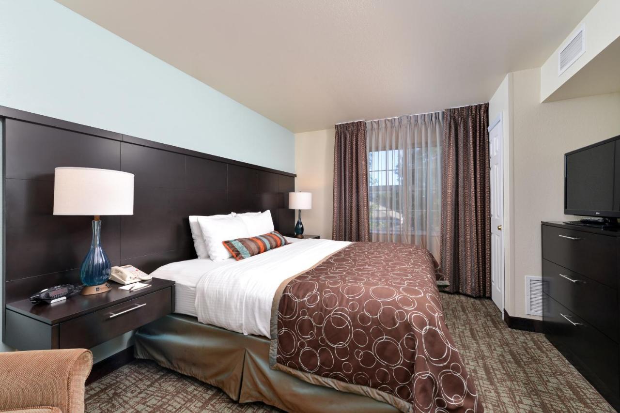 Staybridge Suites Sioux Falls At Empire Mall By Ihg Εξωτερικό φωτογραφία