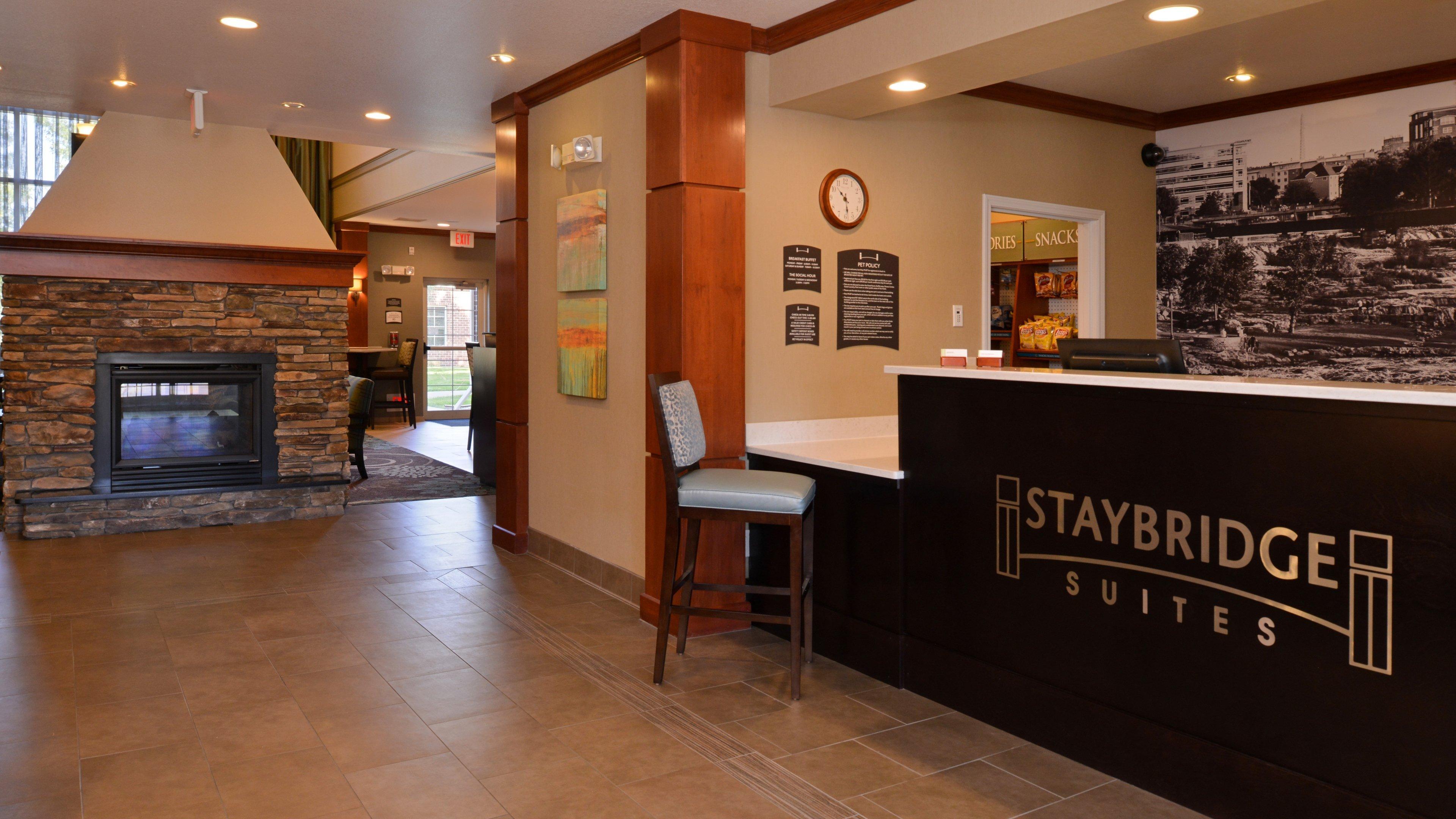 Staybridge Suites Sioux Falls At Empire Mall By Ihg Εξωτερικό φωτογραφία